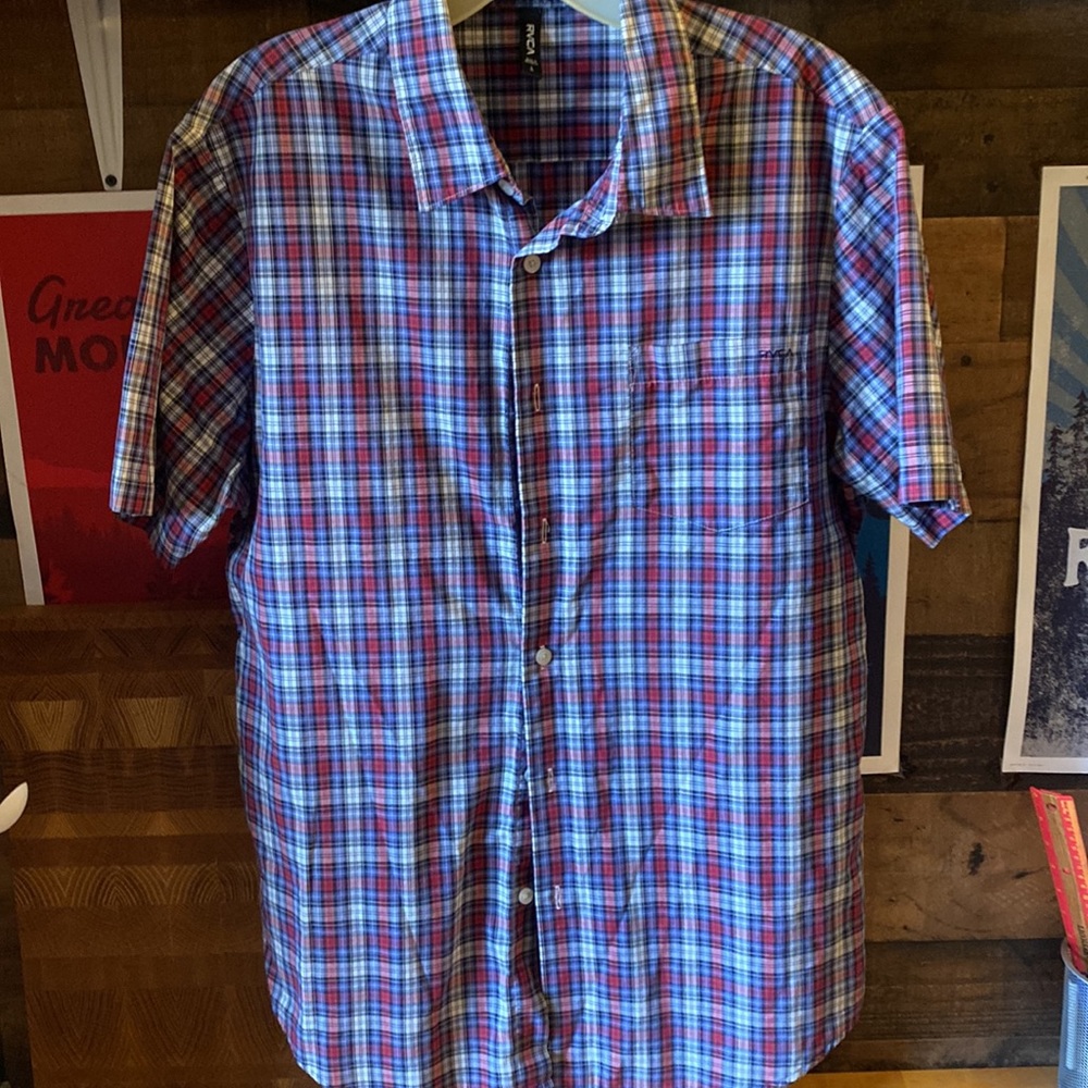 RVCA plaid short sleeve shirt large fitted